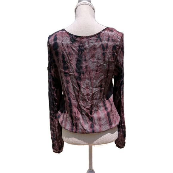Revolve Young Fabulous and Broke Tie Dye Jayden V-Neck Blouse Womens Size Medium - Picture 4 of 6